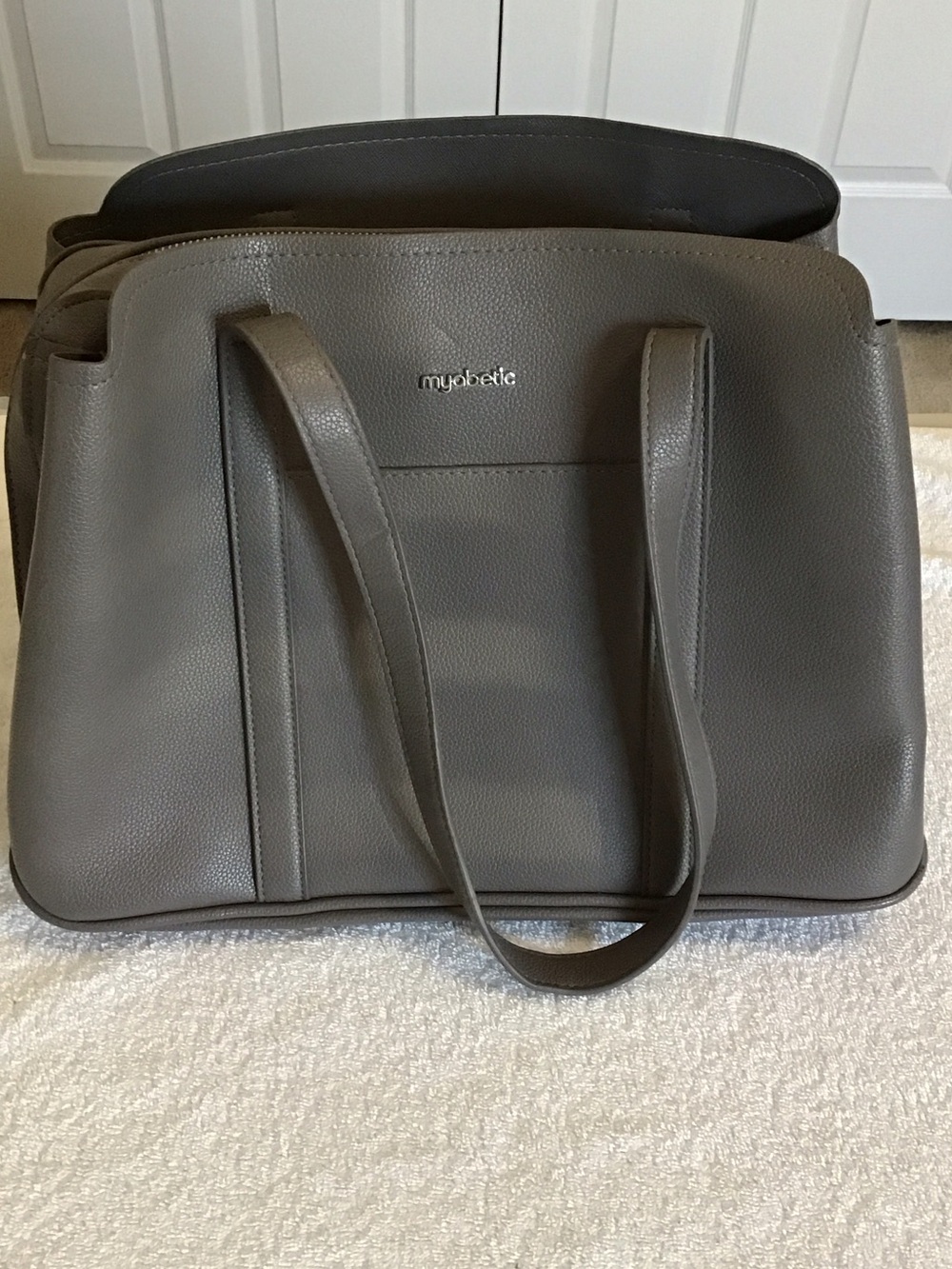 MYABETIC GREY LEATHER HANDBAG